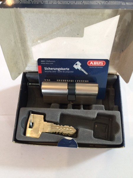 ABUS Integral J6, Länge 30/35mm, VdSB geprüft mit Not-und Gefahrenfunktion und 3 Schlüssel SALE