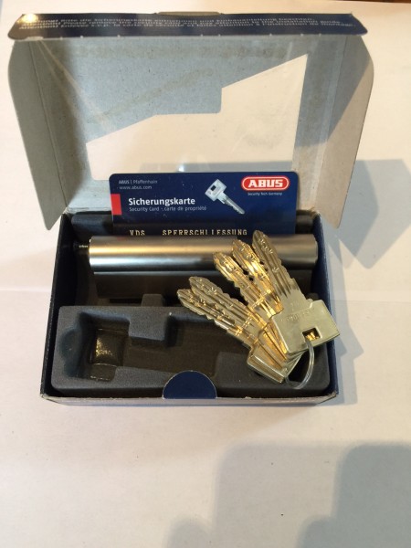 ABUS Integral J6, Länge 30/70mm, VdSB geprüft, mit Not-und Gefahrenfunktion und 5 Schlüssel SALE